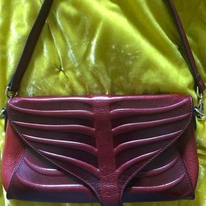 Gorgeous PIJUSHI Leather Bag